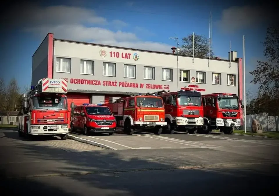 OSP Zelów usuwa skutki wichury po nocnej nawalnicy