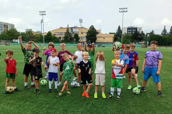 Wakacje z UKS Fa: sport, edukacja i zdrowy styl życia dla młodych bełchatowian