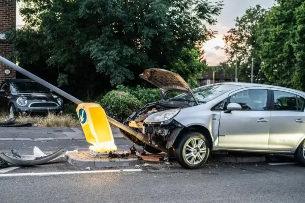 Kolizja na DK74 w Borowinach – interweniowały służby