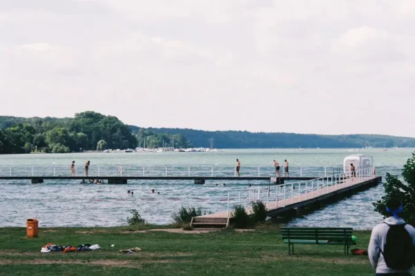 Kąpielisko Patyki w Żelowie: woda bezpieczna dla plażowiczów