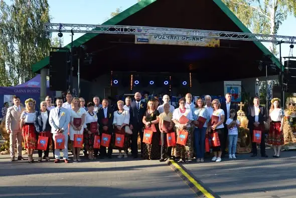 Dożynki Gminne w Ruścu: Święto Plonów i Lokalnej Tradycji