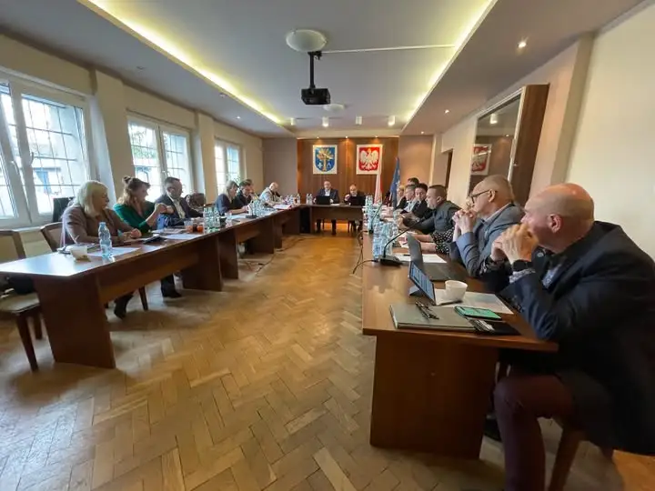 XXXIII Sesja Rady Gminy Kluki — obrady i transmisja online