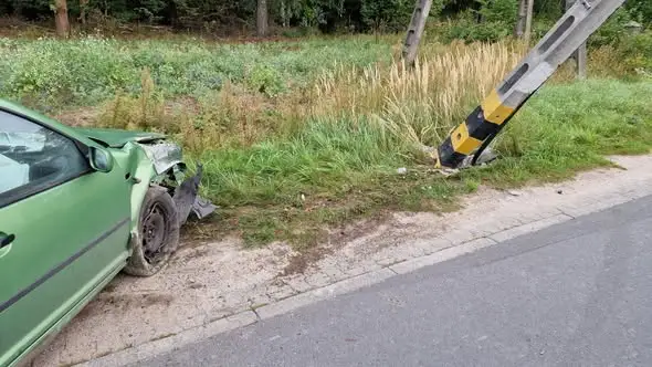 Wypadek w Zelówku – jedna osoba ranna, interweniowały służby