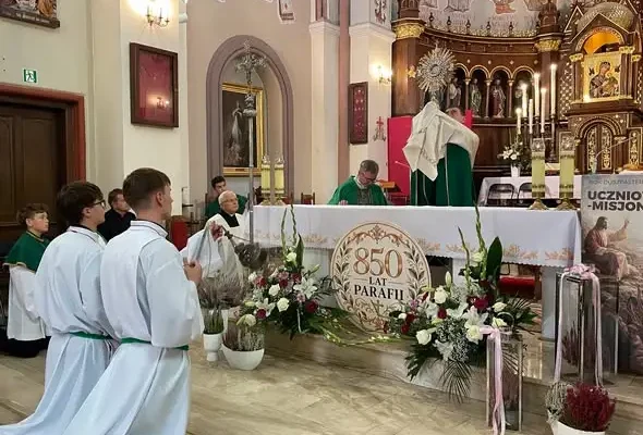 850 lat parafii w Parznie. Jubileusz z biskupem i historyczną opowieścią