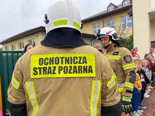 Ćwiczenia ewakuacyjne i strażackie w Zespole Szkolno-Przedszkolnym w Klukach