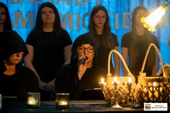 Domiechowice: uczniowie i nauczyciele czytali „Dziady” Mickiewicza