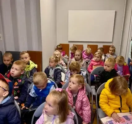 Przedszkolaki z Kociszewa odwiedziły bibliotekę w Zelowie