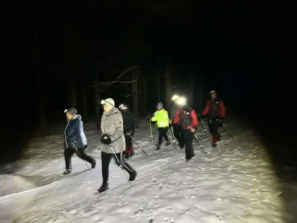 Klub KIJKI DWA w Bełchatowie zaprasza na jesienne spacery z kijkami