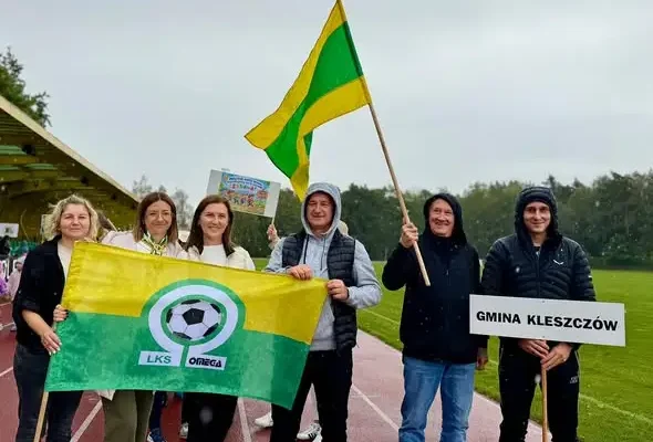 II Gminny Marsz w Kleszczowie – sportowa energia mimo deszczu