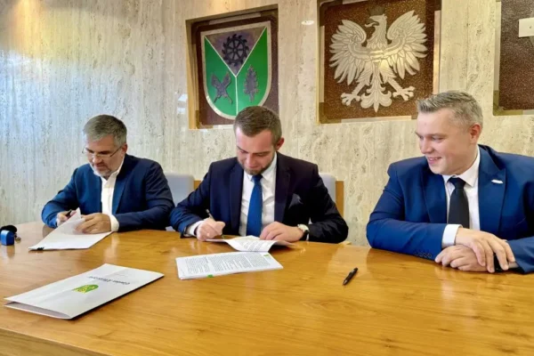 Kleszczów: podpisano umowę na remont basenów w Solparku. Inwestycja warta blisko 30 mln zł