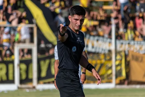 Konrad Gawroński arbitrem meczu GKS Bełchatów z Orkanem Buczek