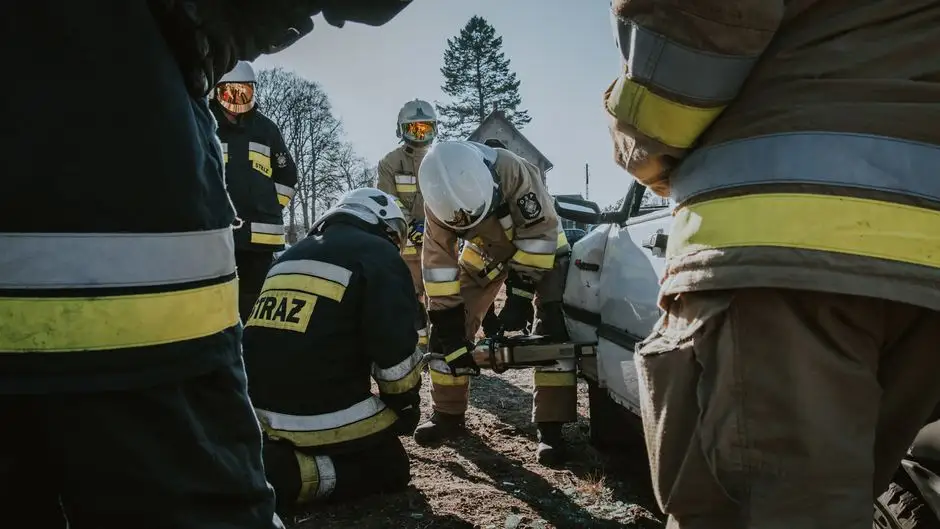 Wypadek w Zelówku. Jedna osoba ranna, interweniowały służby
