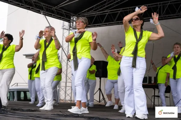 Bełchatów: Dziewiąta Biesiada Seniorów za nami. Były tańce, chóry i dyskoteka pod gwiazdami