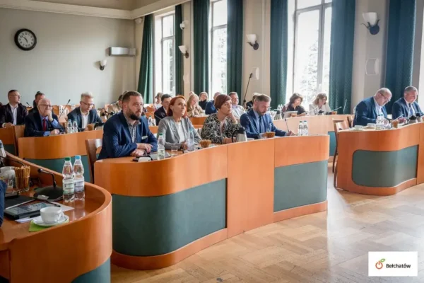 Bełchatów: nowe stawki za odpady, zmiany w prezydium Rady i planach przestrzennych
