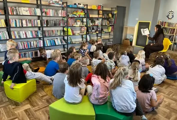 Dzień Głośnego Czytania w Gminnej Bibliotece Publicznej w Ruścu